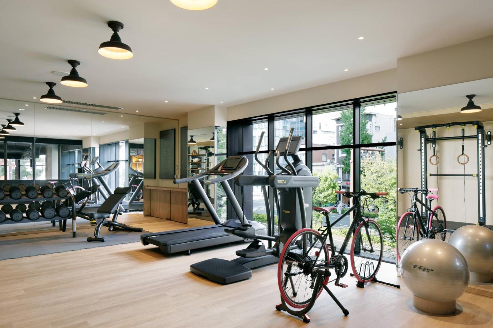 Moxy Osaka Shin Umeda Hotel Eksteriør billede
